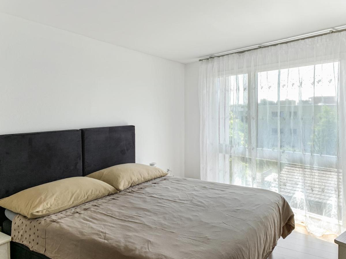 Haus Zur Lilie Hotel Hinwil Luaran gambar