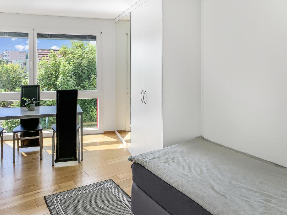 Haus Zur Lilie Hotel Hinwil Luaran gambar