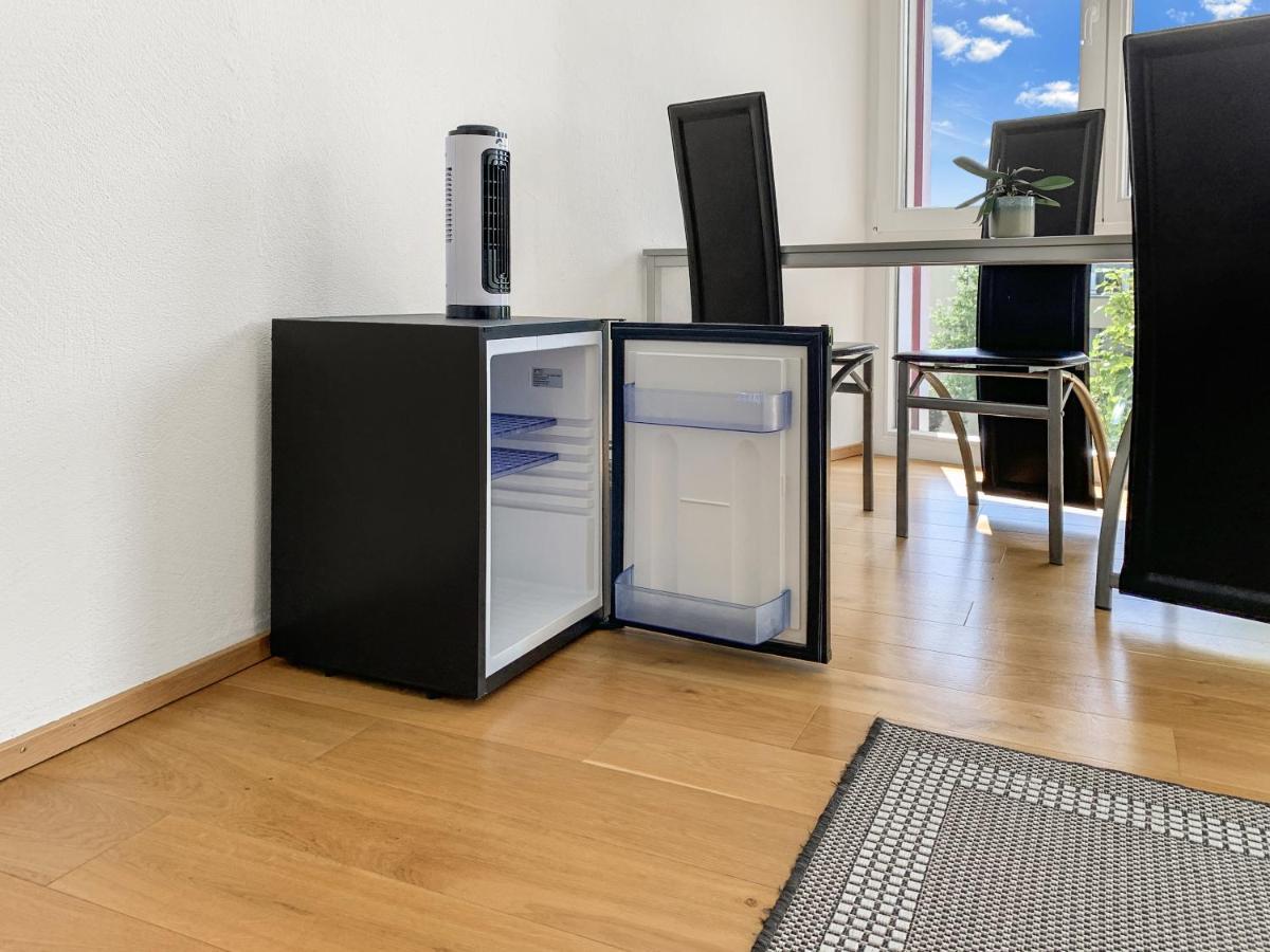 Haus Zur Lilie Hotel Hinwil Luaran gambar
